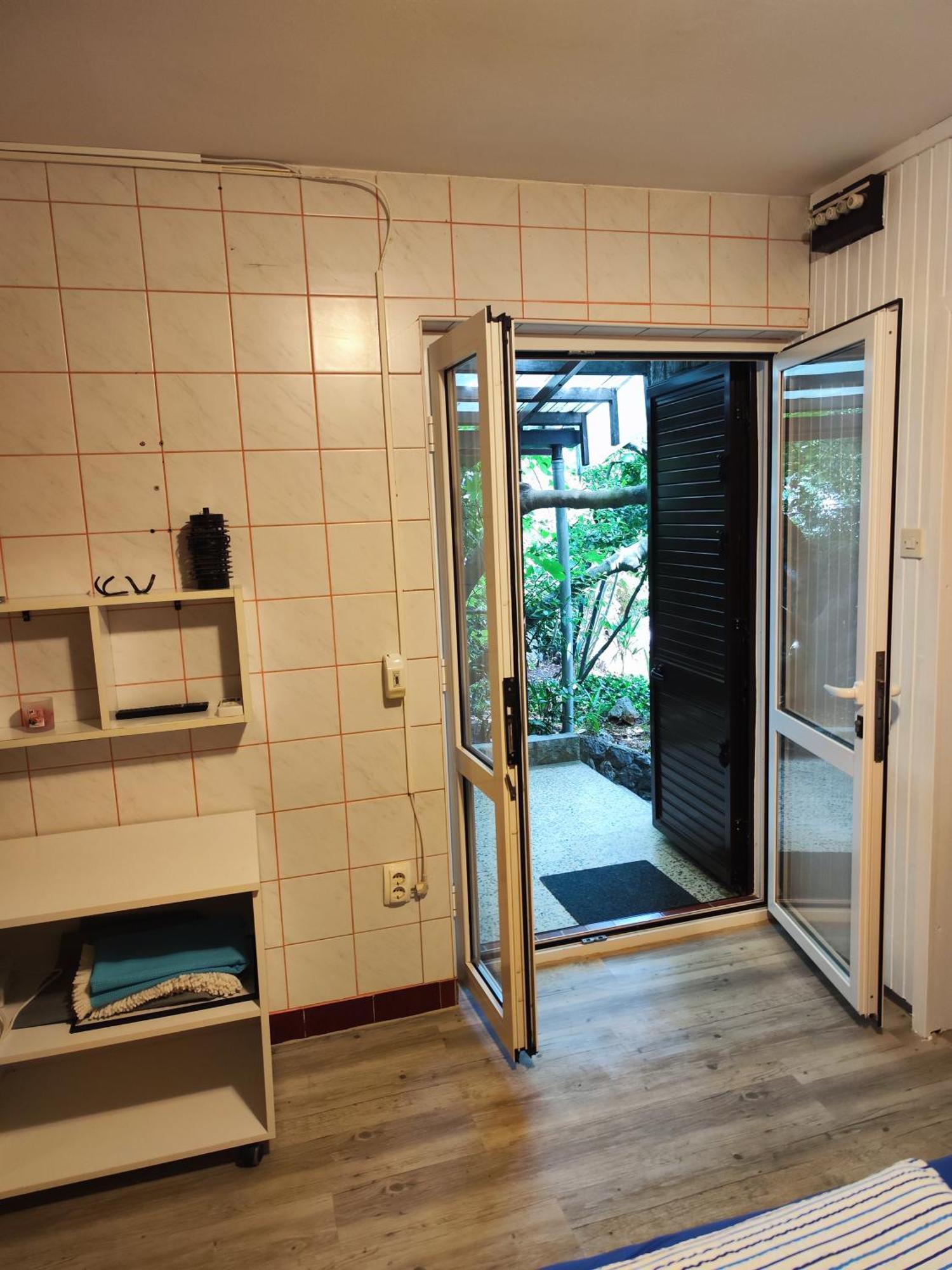 Apartments Pika Крк Экстерьер фото